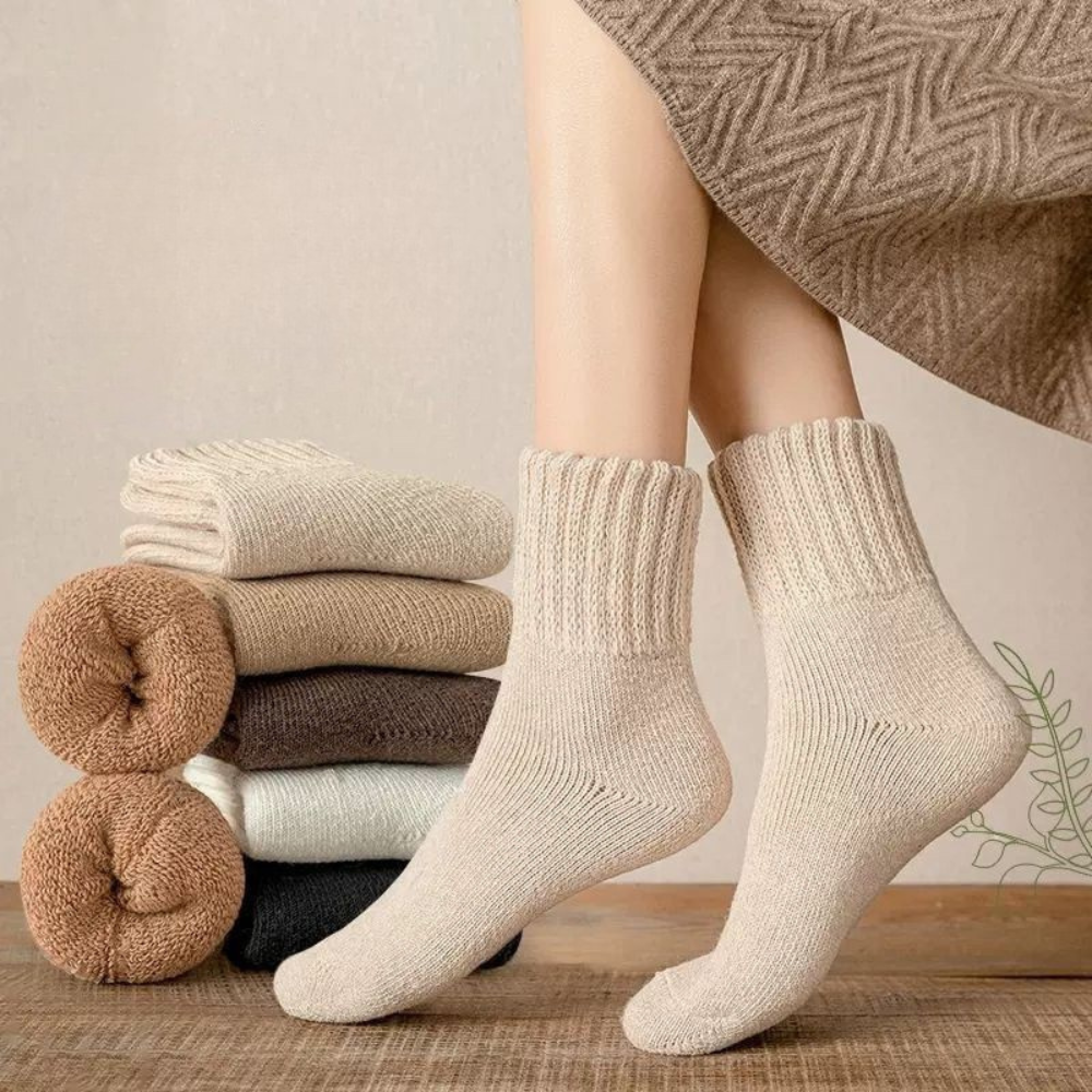 Winter Comfort Plush Socks™